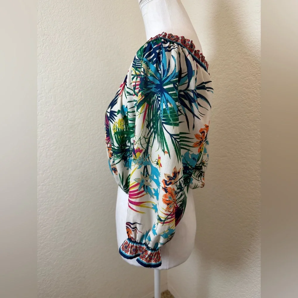 Flying Tomato‎ Top S  Off Shoulder Crop NWT